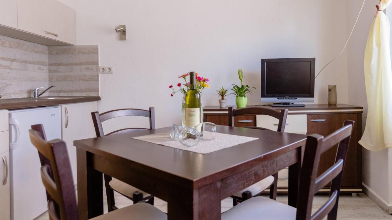 Belane Apartments 蒂瓦特 外观 照片