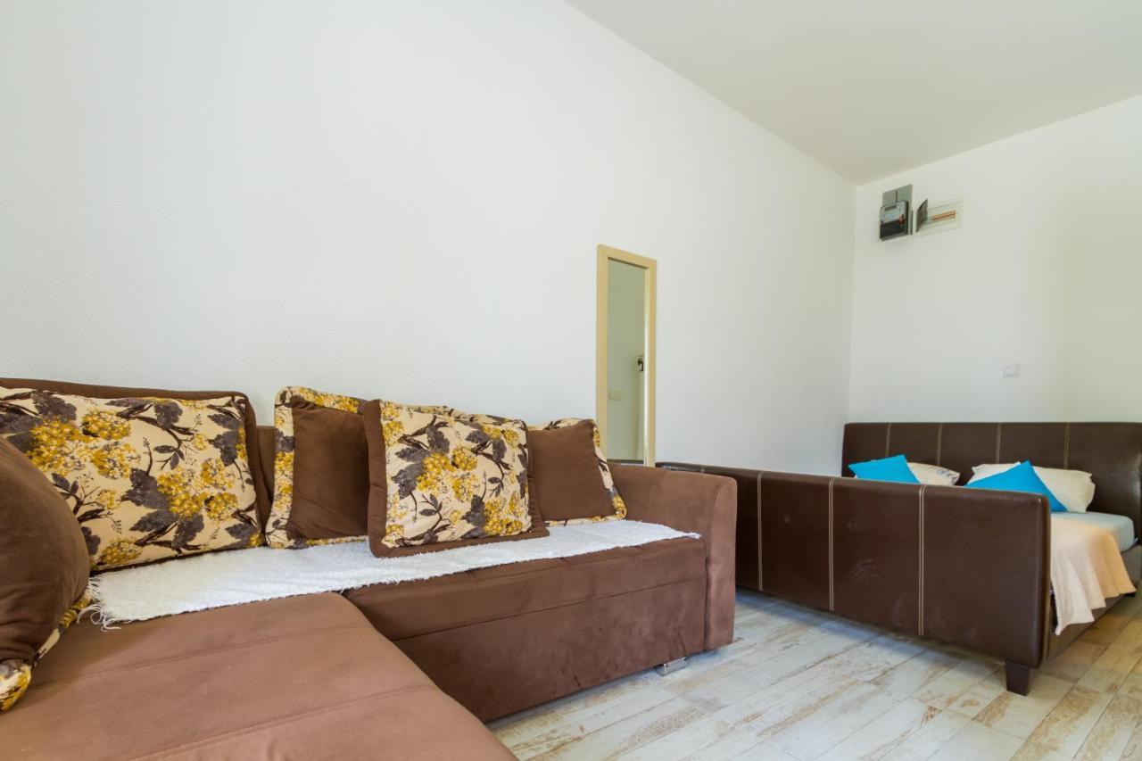 Belane Apartments 蒂瓦特 外观 照片